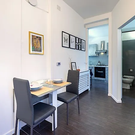 Ambra House - Parcheggio Libero, Accesso Diretto, Wi-fi Con Streaming *