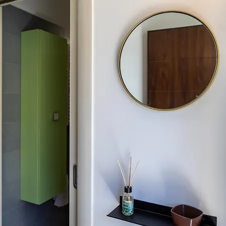 Ambra House - Parcheggio Libero, Accesso Diretto, Wi-fi Con Streaming * Verona